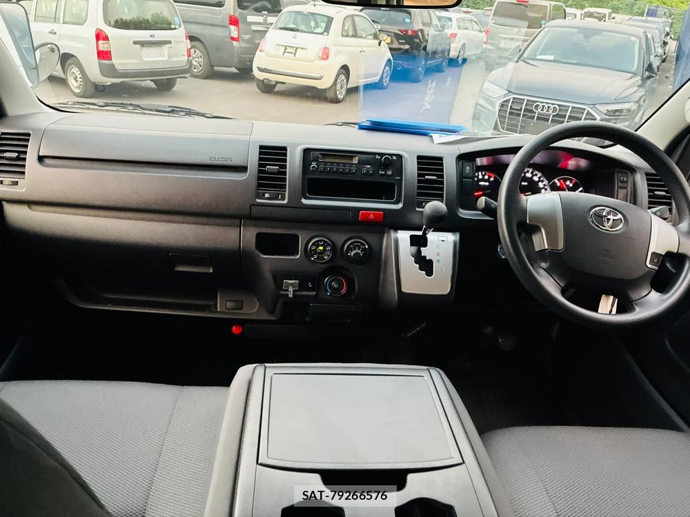 Toyota REGIUSACE VAN 2020-04 8226359-11