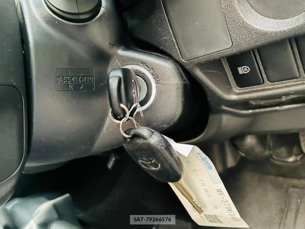 Toyota REGIUSACE VAN 2020-04 8226359-15