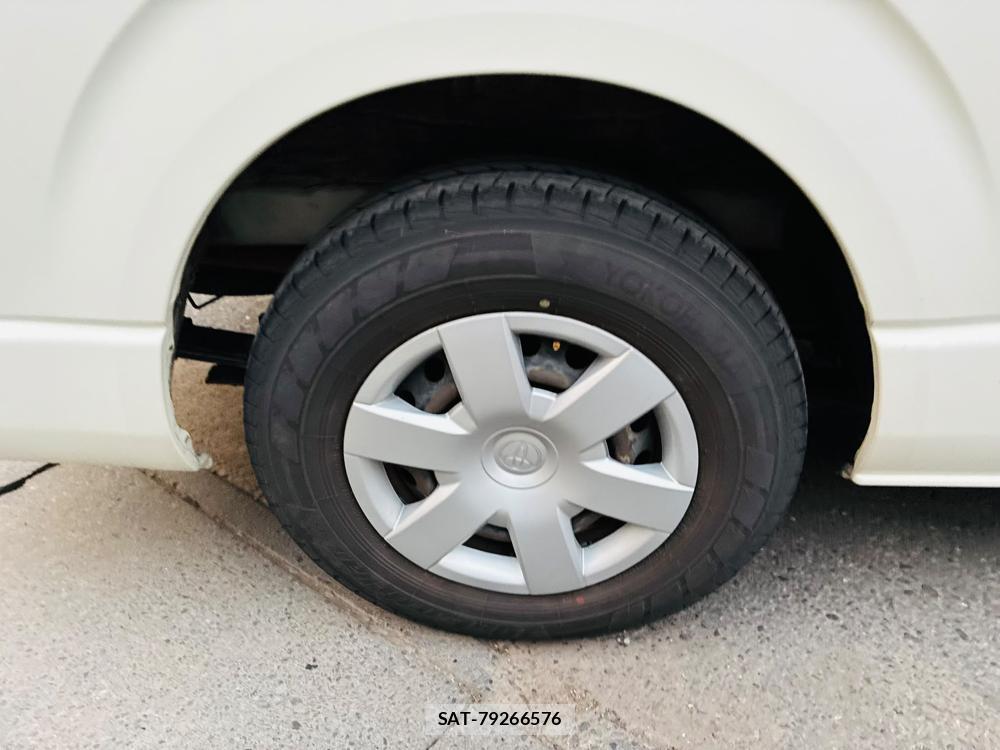 Toyota REGIUSACE VAN 2020-04 8226359-26