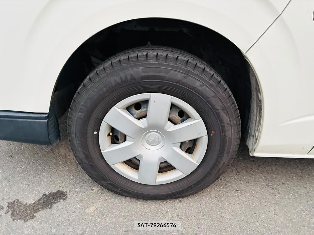 Toyota REGIUSACE VAN 2020-04 8226359-28
