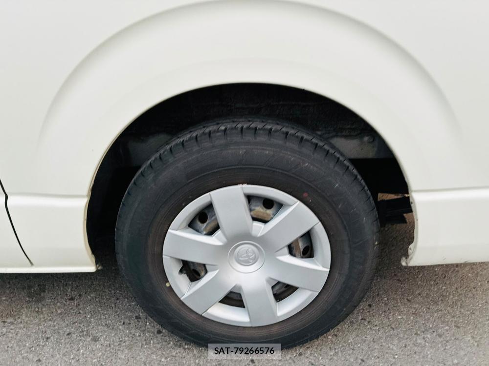 Toyota REGIUSACE VAN 2020-04 8226359-29