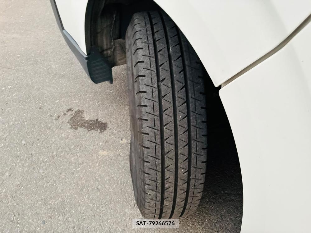 Toyota REGIUSACE VAN 2020-04 8226359-31