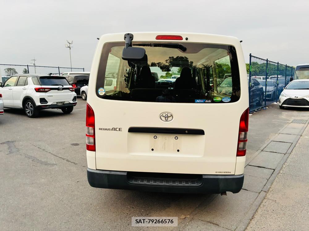 Toyota REGIUSACE VAN 2020-04 8226359-3