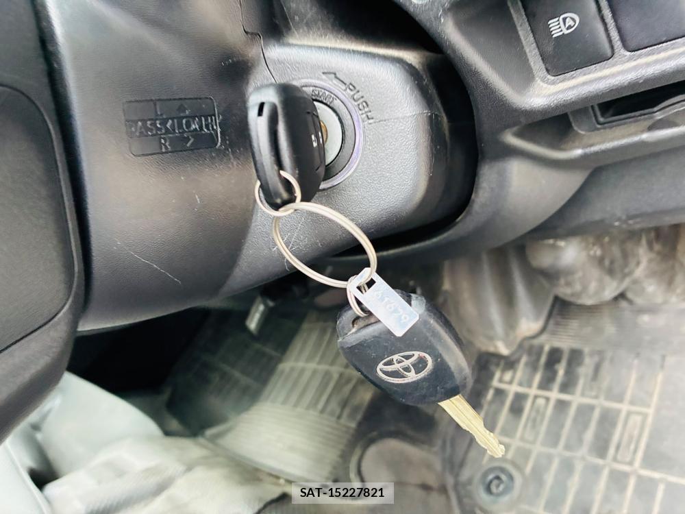 Toyota REGIUSACE VAN 2020-06 8169413-16