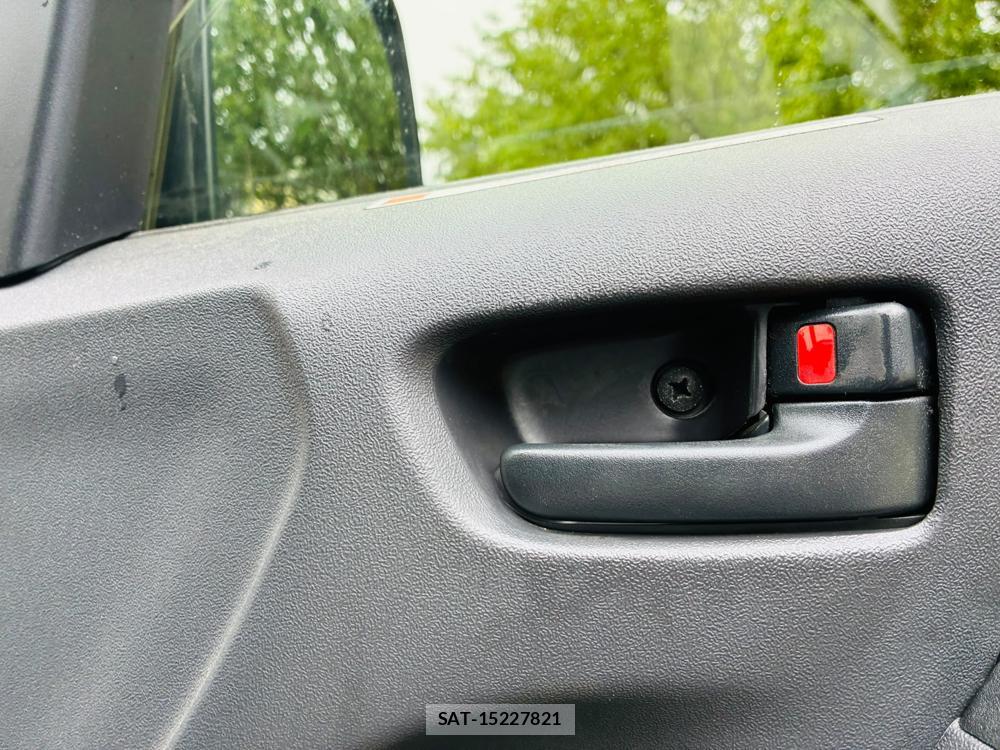 Toyota REGIUSACE VAN 2020-06 8169413-20