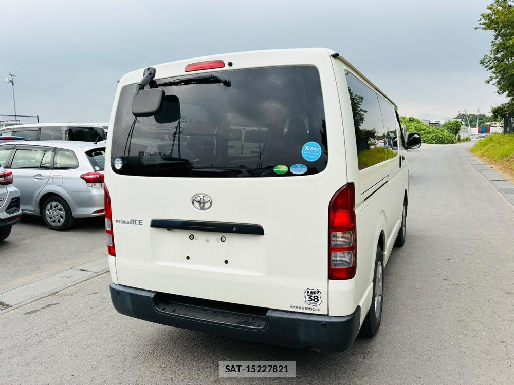 Toyota REGIUSACE VAN 2020-06 8169413-4
