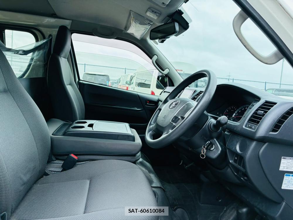 Toyota REGIUSACE VAN 2019-10 8144174-11