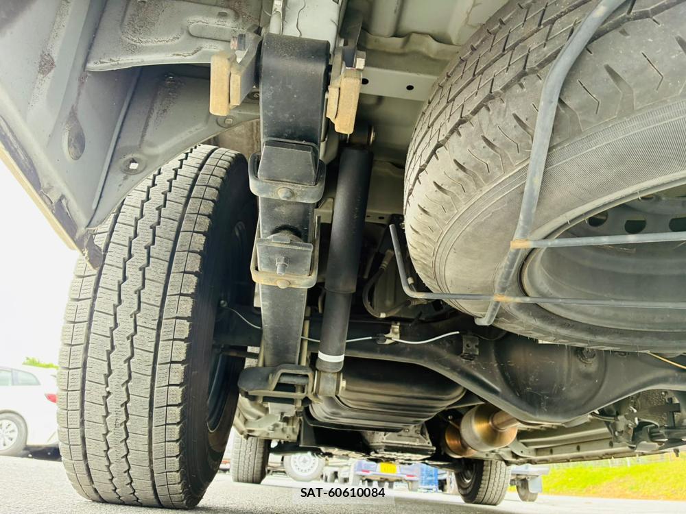 Toyota REGIUSACE VAN 2019-10 8144174-35