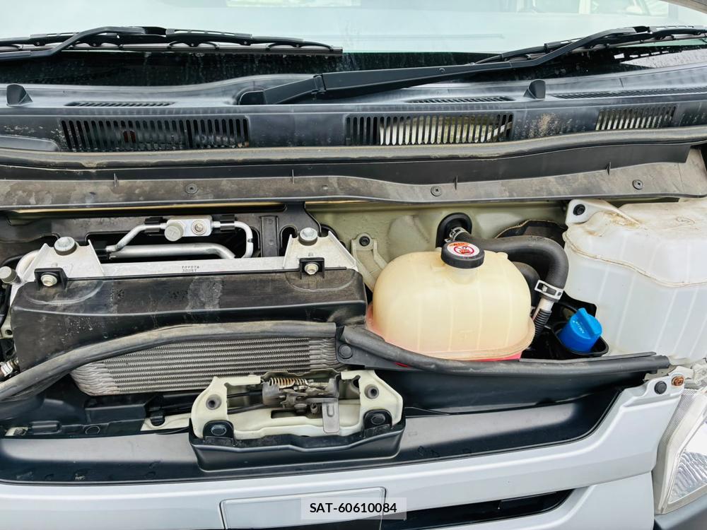 Toyota REGIUSACE VAN 2019-10 8144174-38