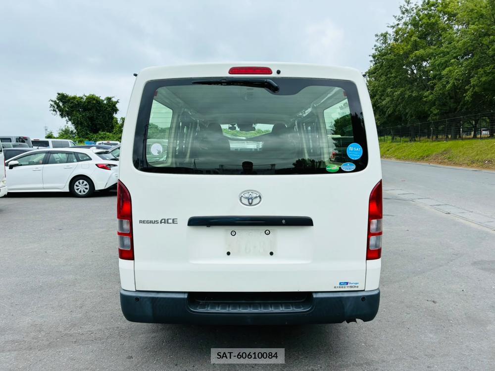 Toyota REGIUSACE VAN 2019-10 8144174-3