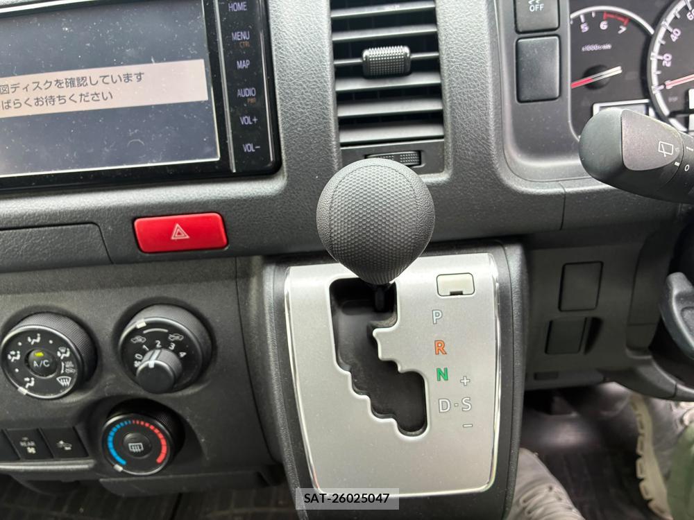Toyota REGIUSACE VAN 2019-08 8313432-19