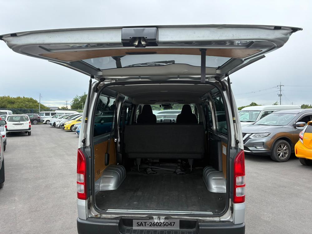 Toyota REGIUSACE VAN 2019-08 8313432-26