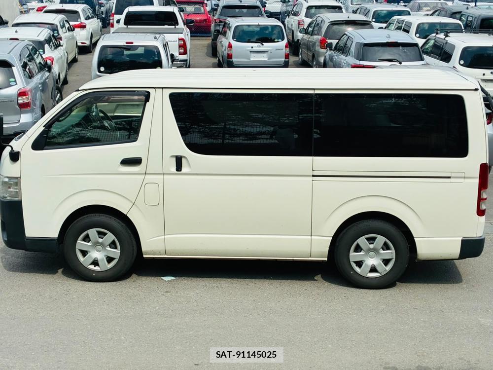 Toyota REGIUSACE VAN 2019-10 8468816-1