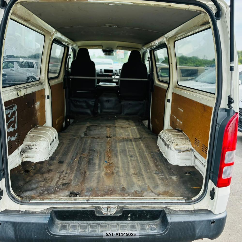 Toyota REGIUSACE VAN 2019-10 8468816-21