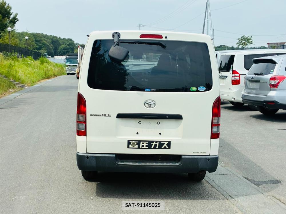 Toyota REGIUSACE VAN 2019-10 8468816-3