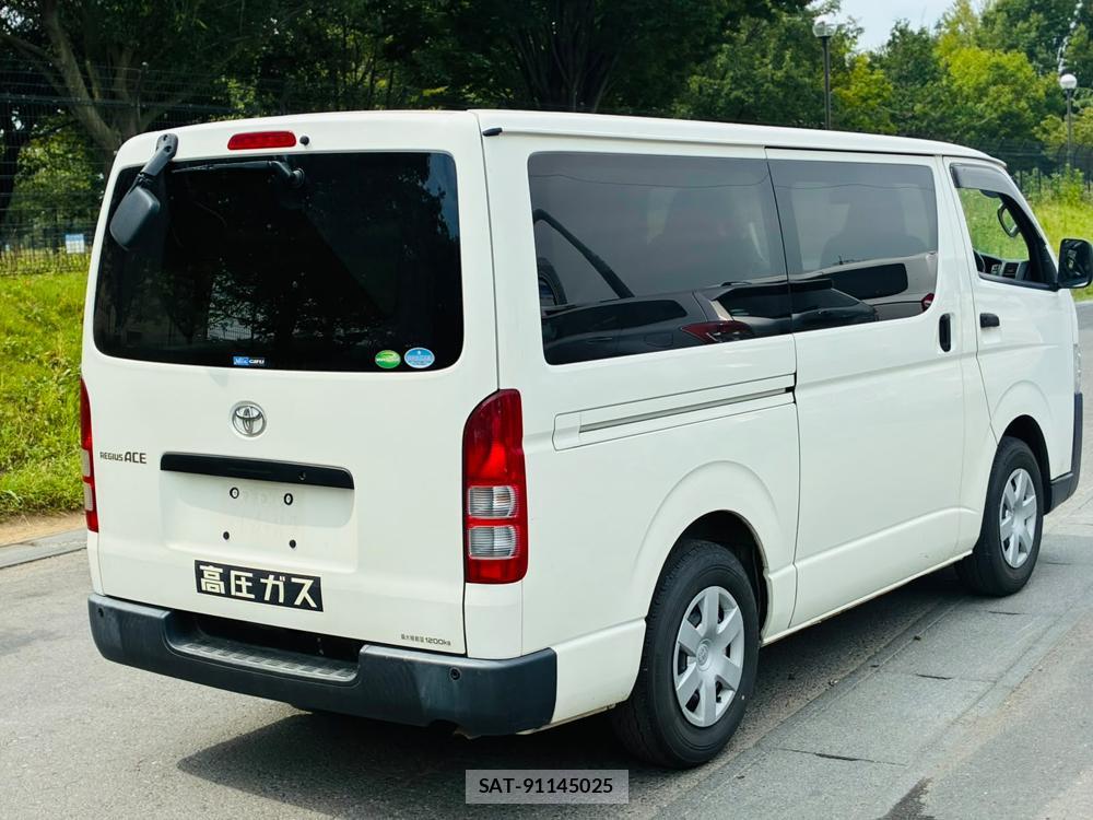 Toyota REGIUSACE VAN 2019-10 8468816-4