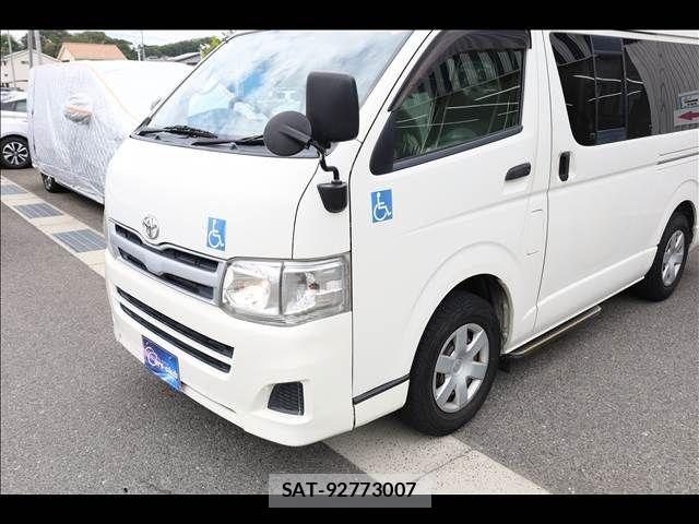 Toyota REGIUSACE VAN 2013-07 8458306-11