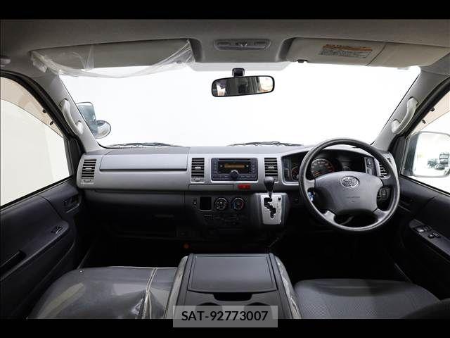 Toyota REGIUSACE VAN 2013-07 8458306-2