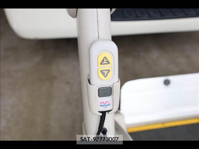Toyota REGIUSACE VAN 2013-07 8458306-4