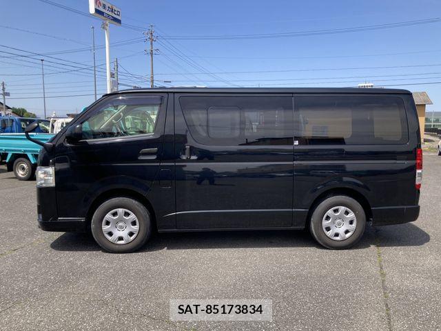 Toyota REGIUSACE VAN 2019-01 6816880-2