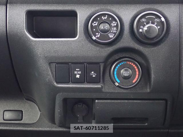 Toyota REGIUSACE VAN 2019-11 7252118-9
