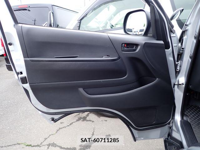 Toyota REGIUSACE VAN 2019-11 7252118-19