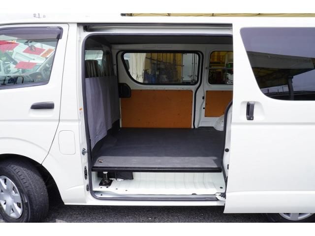 Toyota REGIUSACE VAN 2019-09 8060619-24