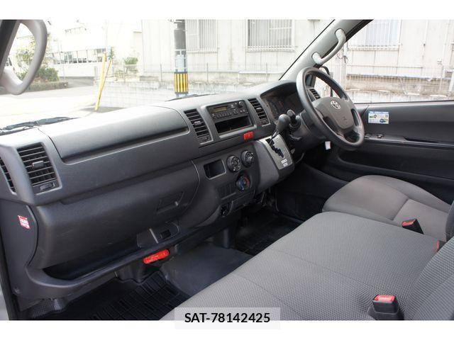 Toyota REGIUSACE VAN 2017-01 533899-5