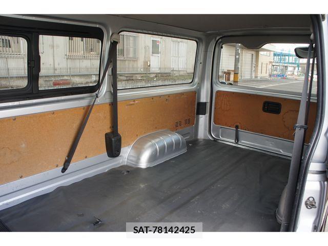 Toyota REGIUSACE VAN 2017-01 533899-8