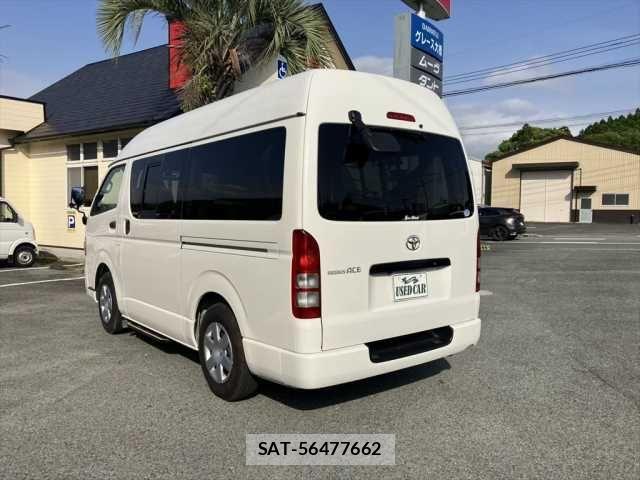 Toyota REGIUSACE VAN 2012-09 924177-11