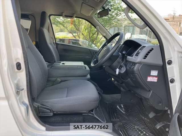 Toyota REGIUSACE VAN 2012-09 924177-19