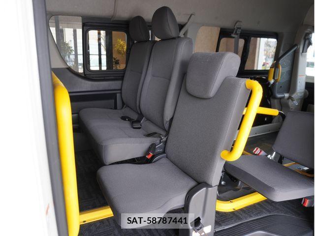 Toyota REGIUSACE VAN 2019-09 4600510-18
