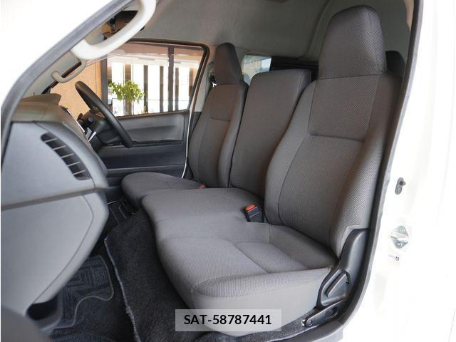 Toyota REGIUSACE VAN 2019-09 4600510-19