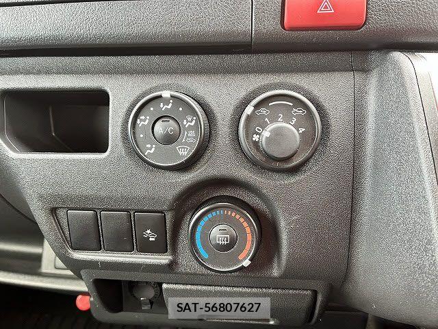 Toyota REGIUSACE VAN 2018-11 4600518-14