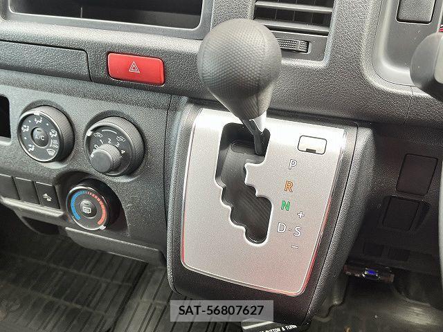 Toyota REGIUSACE VAN 2018-11 4600518-19