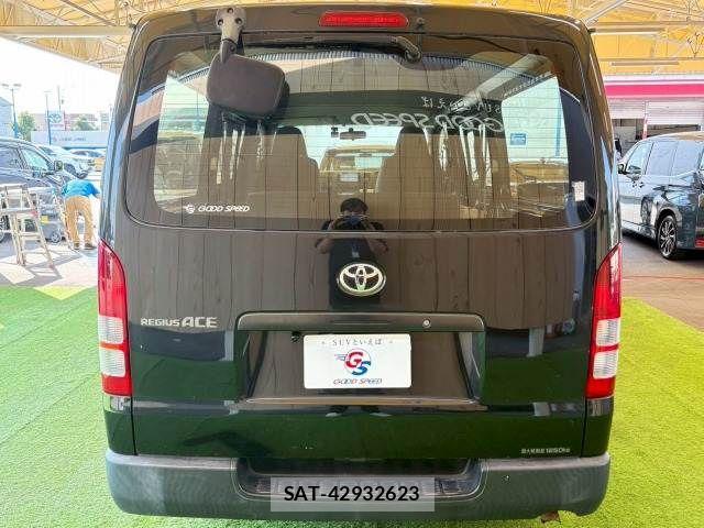 Toyota REGIUSACE VAN 2016-07 7359577-16