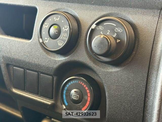 Toyota REGIUSACE VAN 2016-07 7359577-6