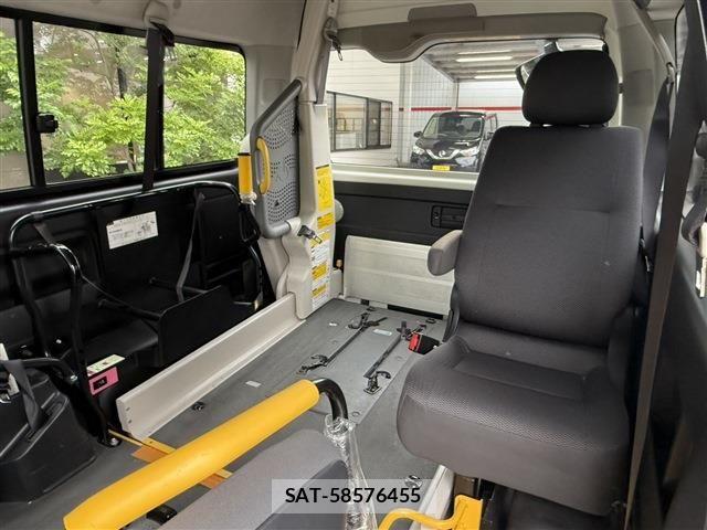 Toyota REGIUSACE VAN 2013-06 7788717-14