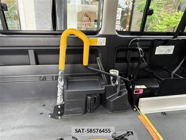 Toyota REGIUSACE VAN 2013-06 7788717-17