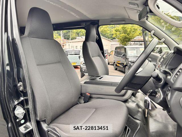 Toyota REGIUSACE VAN 2018-01 7879134-12