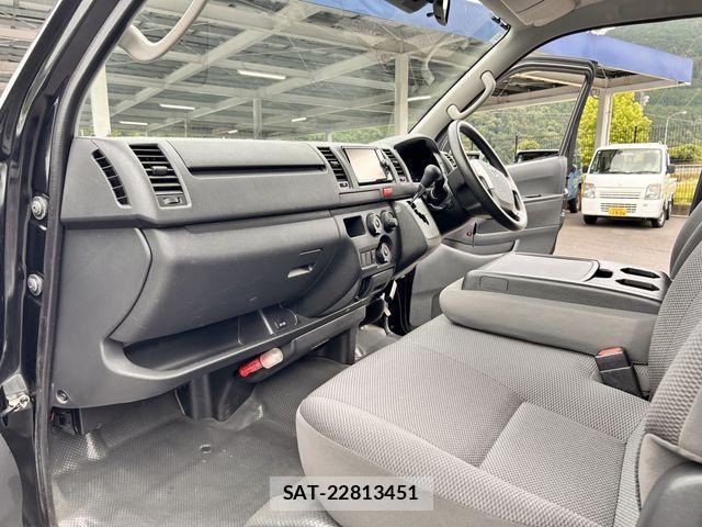 Toyota REGIUSACE VAN 2018-01 7879134-13