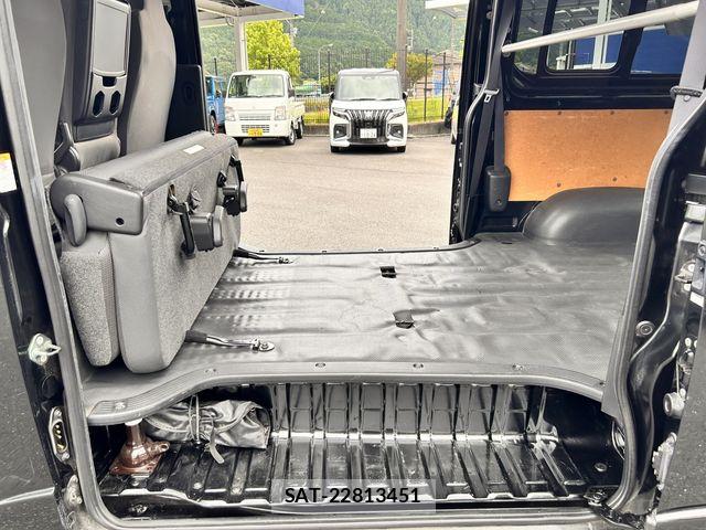 Toyota REGIUSACE VAN 2018-01 7879134-16
