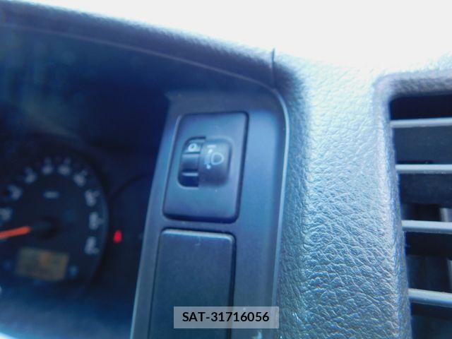 Toyota REGIUSACE VAN 2016-04 8661262-11