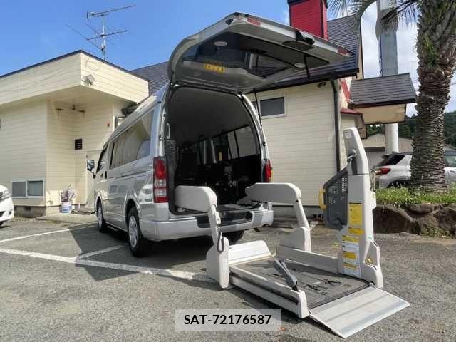 Toyota REGIUSACE VAN 2013-03 8831296-0