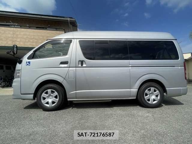 Toyota REGIUSACE VAN 2013-03 8831296-15