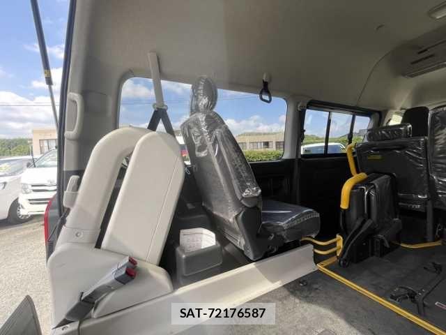 Toyota REGIUSACE VAN 2013-03 8831296-3