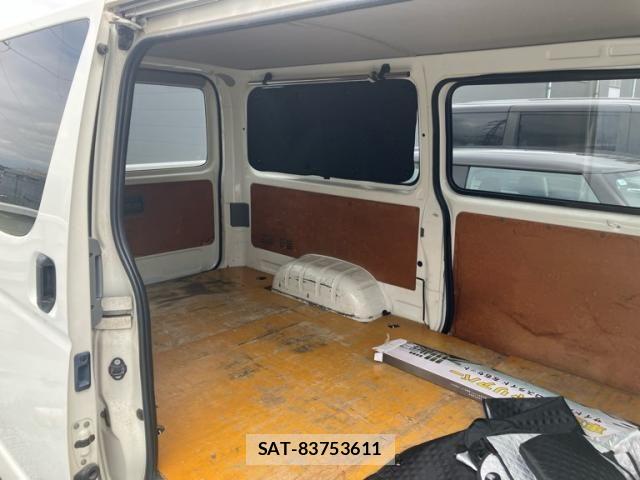 Toyota REGIUSACE VAN 2006-03 8831298-11