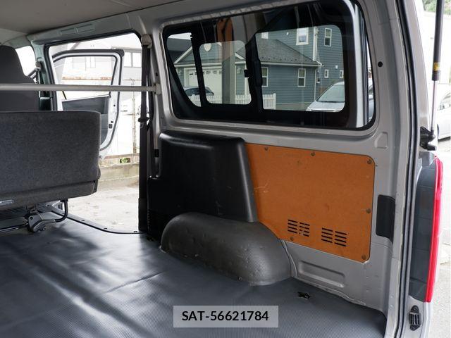 Toyota REGIUSACE VAN 2017-04 8849899-12