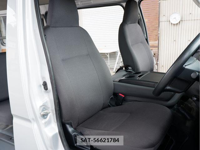 Toyota REGIUSACE VAN 2017-04 8849899-14
