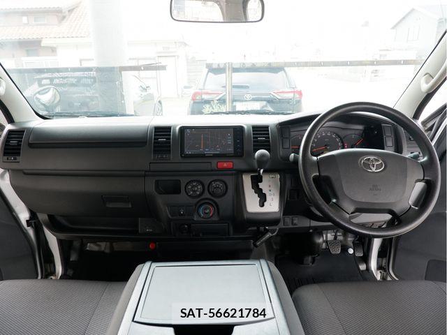 Toyota REGIUSACE VAN 2017-04 8849899-19